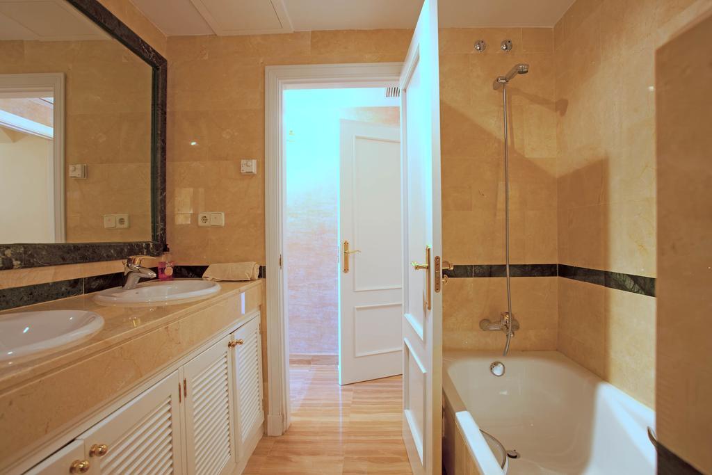 Hacienda Elviria Apartment Marbella Exterior photo